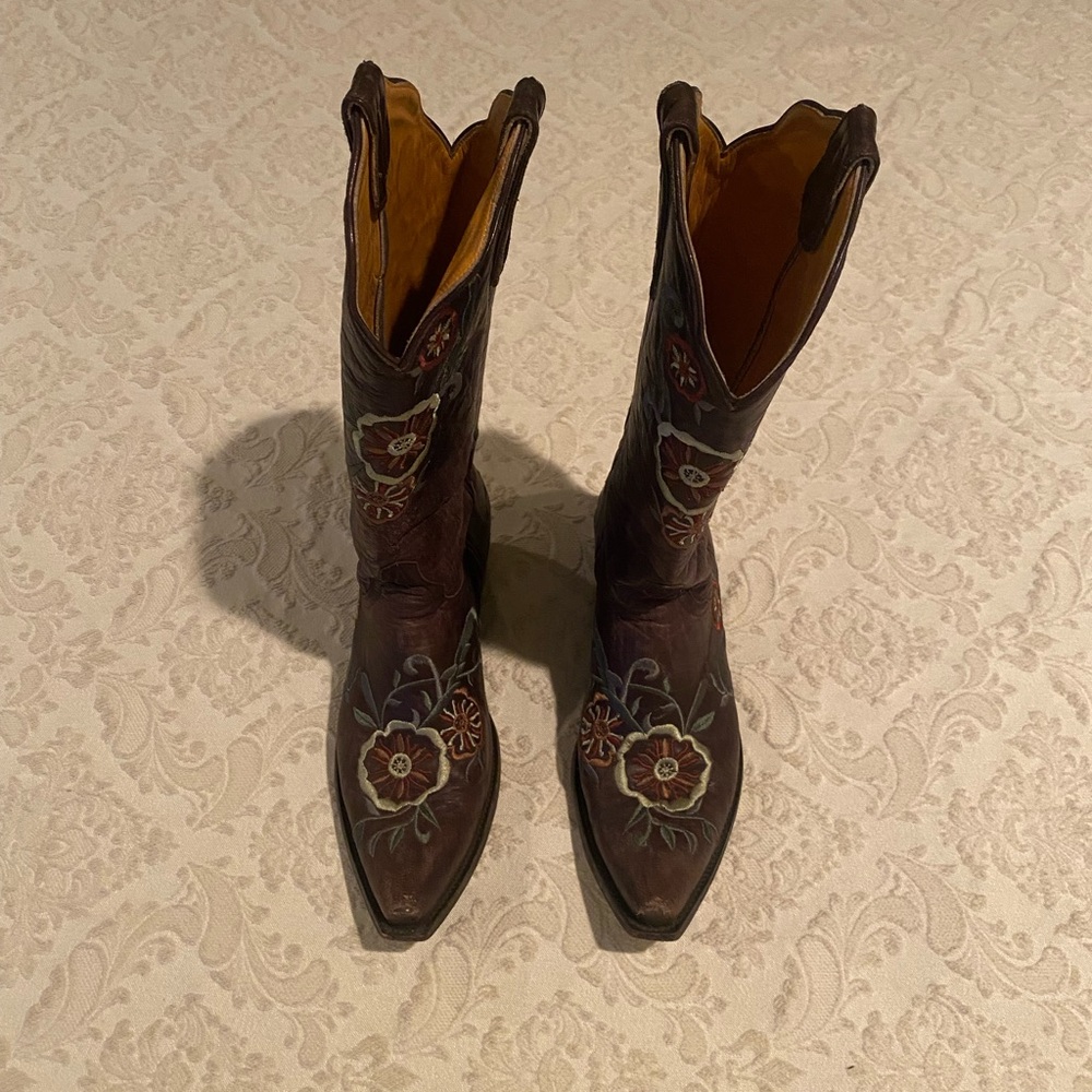 Women’s Old Gringo Embroidered Western Boots